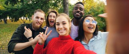 Rabatt på alla mobilabonnemang i 4 månader hos +46