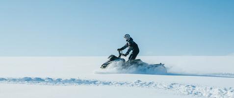 Upp till 40 % + 5 % extra studentrabatt hos Sledstore