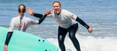 3 000 kr studentrabatt på surfresor hos Magnus & Friends