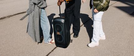 25 % studentrabatt på PartyBox Stage 320 hos JBL