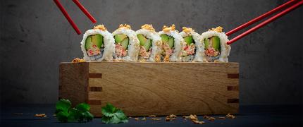 40 % alumnirabatt på Crispy California 10/15-bitar hos Sushi Yama.