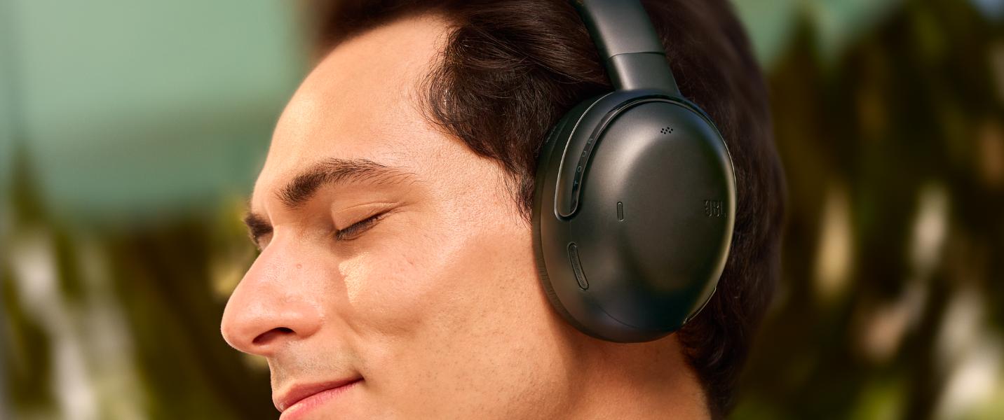 25 % studentrabatt på Tour One M3 hos JBL