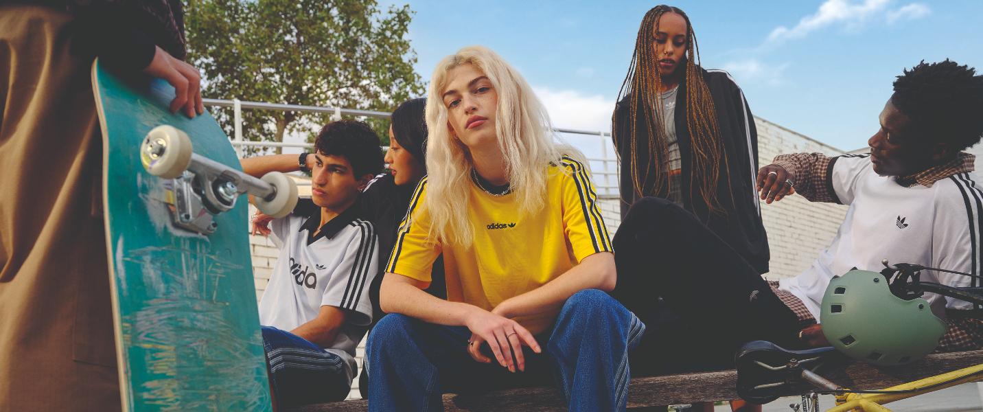 Upp till 50 % + 10 % extra studentrabatt hos adidas