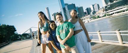 Upp till 25 000 kr studentrabatt på resor med EF