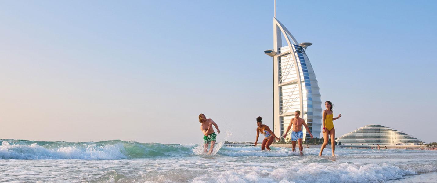 Upp till 10 % studentrabatt på utvalda flygbiljetter hos Emirates