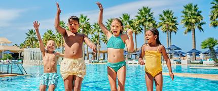 800 kr alumnirabatt på extra-allt-hotell
