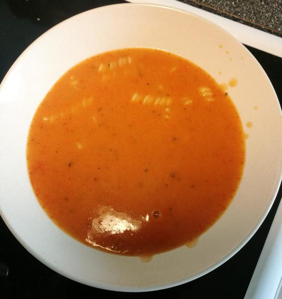 Färsk Tomatsoppa